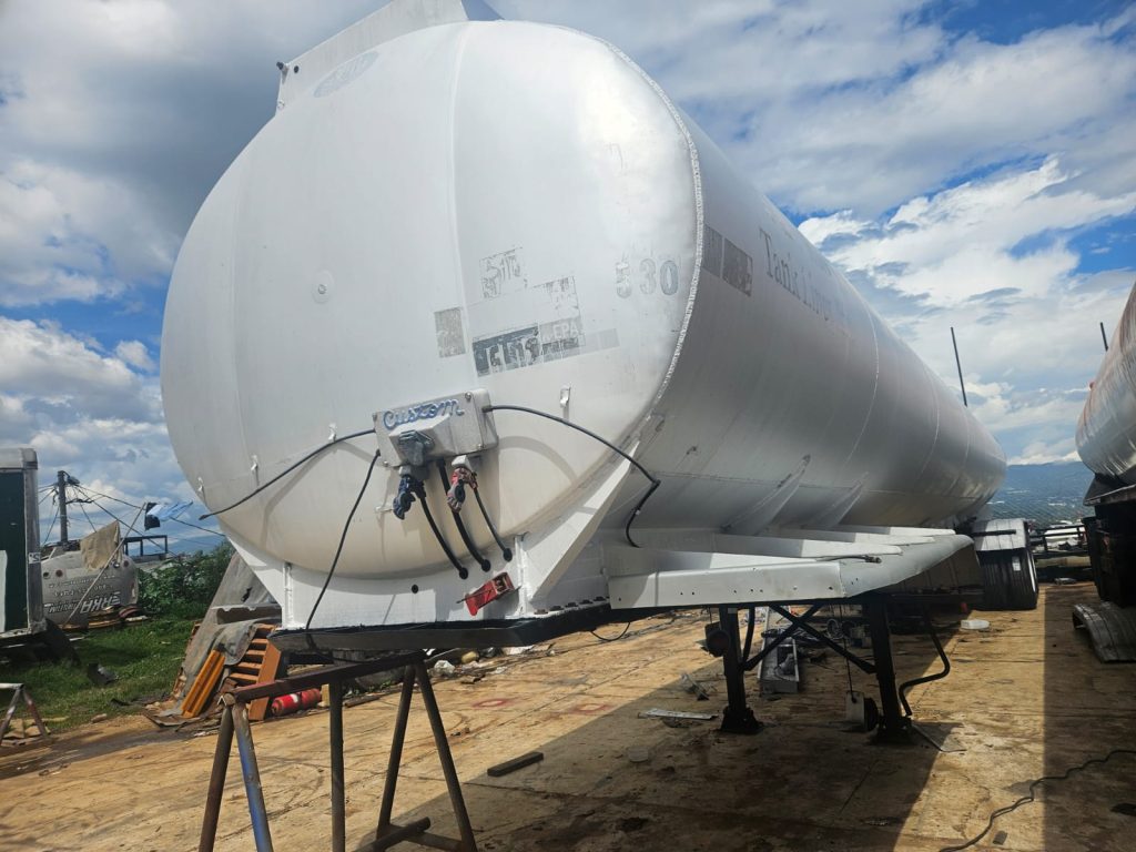 Pipa 9200 galones modelo 1994
